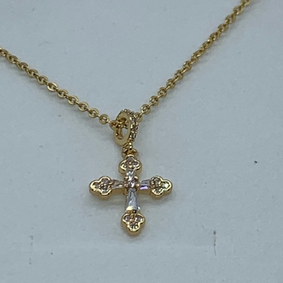 Cross necklace - Picture 2 of 3